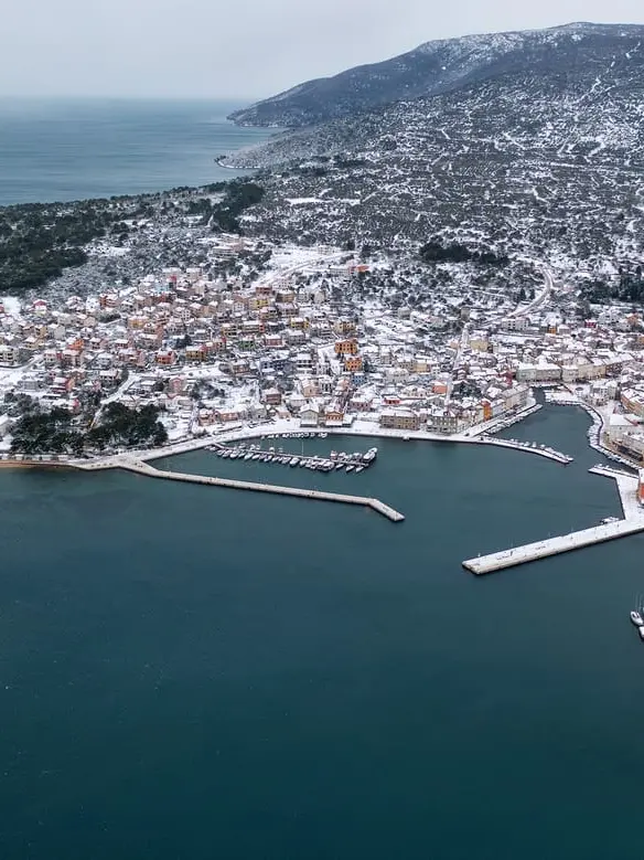 Cherso imbiancata (foto Morski.hr)