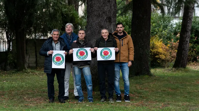 Il direttivo con il simbolo del neocostituito comitato transfrontaliero Eco vox