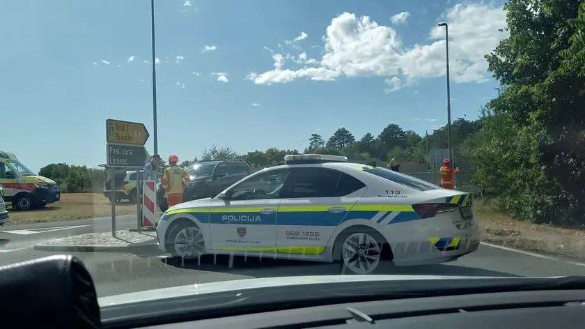 La polizia Slovena dopo un inseguimento sul Carso ai passeur lo scorso luglio