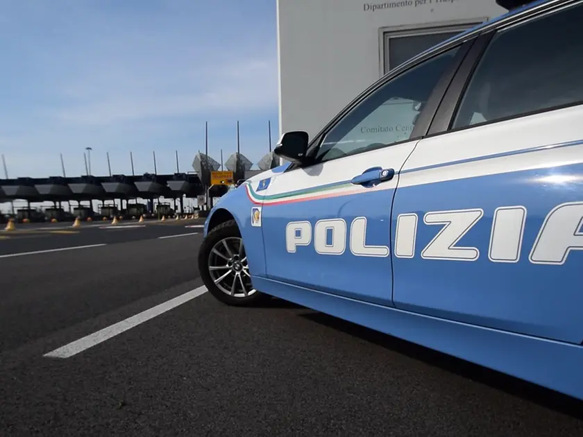 Polizia in autostrada