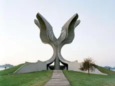 Un tipico monumento jugoslavo, lo Spomenic (foto Agf)