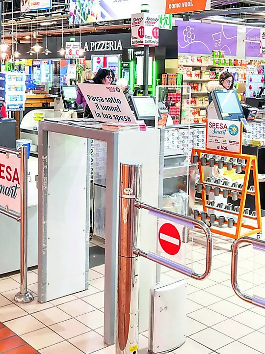 Un supermercato in regione. Foto Petrussi