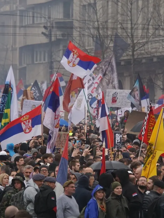 Una protesta a belgrado
