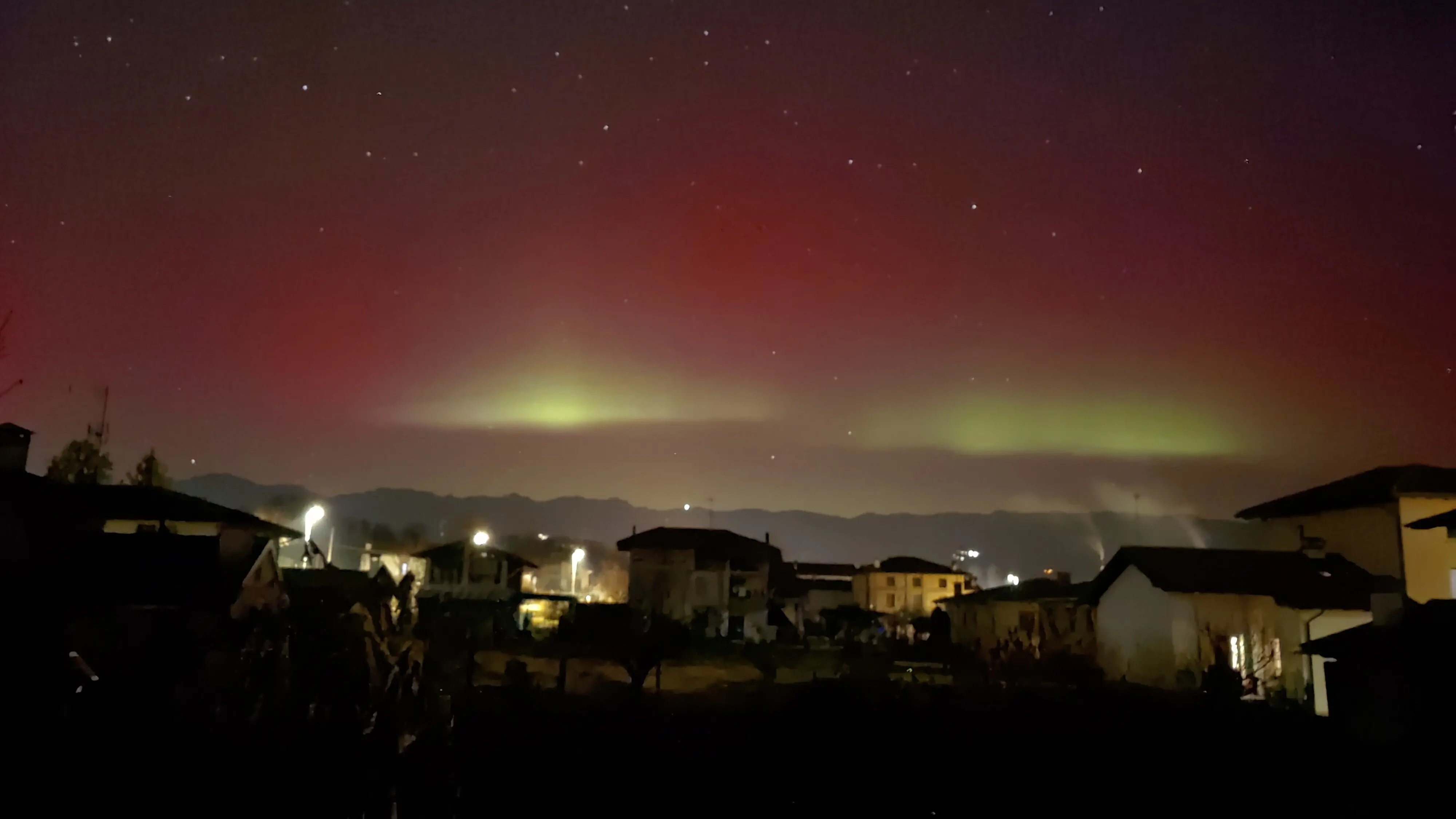 Ecco le foto che ci avete mandato dello spettacolo nel cielo