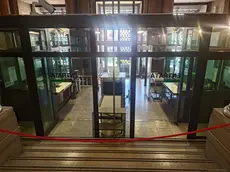 L’ingresso del Tribunale di Trieste con il metal detector