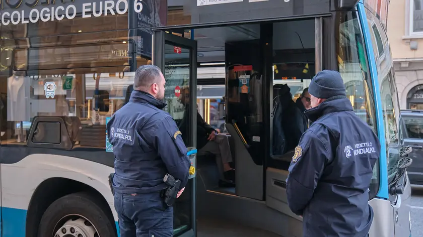 Gli agenti accertatori pronti a entrare in servizio (Silvano)