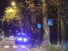 Le forze dell'ordine in viale Miramare. Foto Lasorte