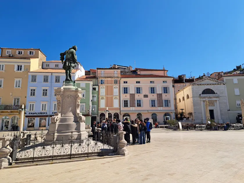 Una veduta della piazza principale di Pirano