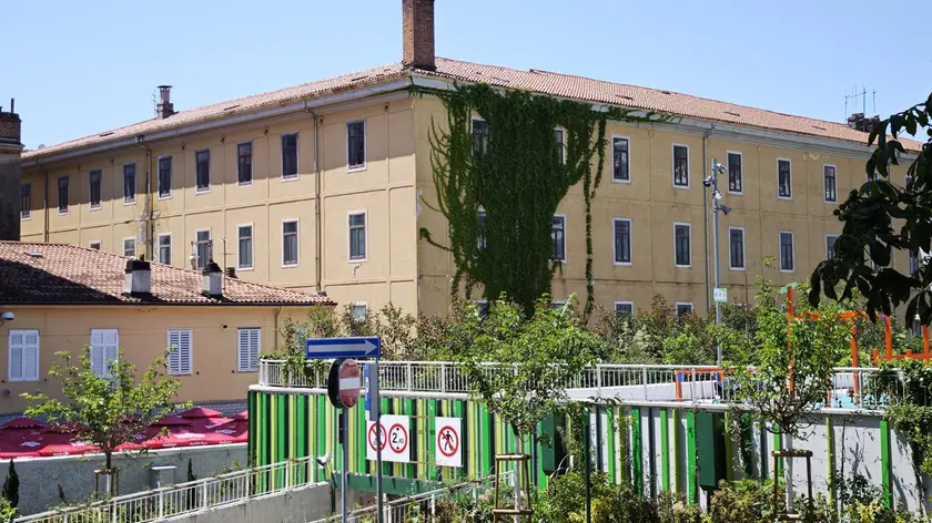 La sede dell’ex caserma Emanuele Filiberto a Roiano Foto Lasorte