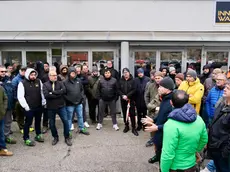 L'assemblea dei lavoratori Innoway (foto Silvano)