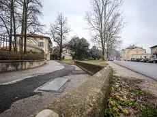 Il muretto che sosteneva la rete (foto Tibaldi)