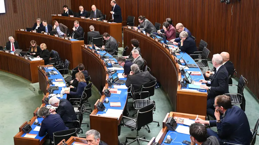 I lavori durante la seduta d'Aula