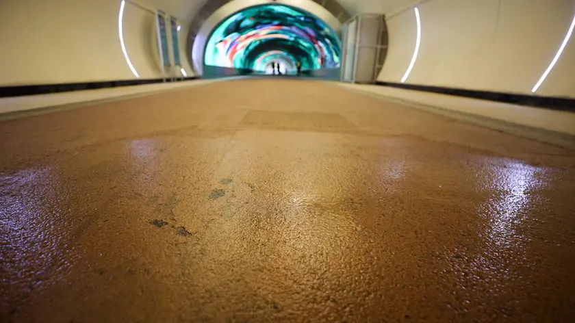 La pavimentazione bagnata