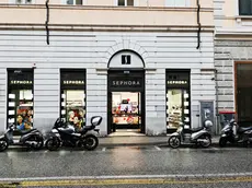 Il negozio di profumi Sephora in via Imbriani a Trieste. Foto Lasorte