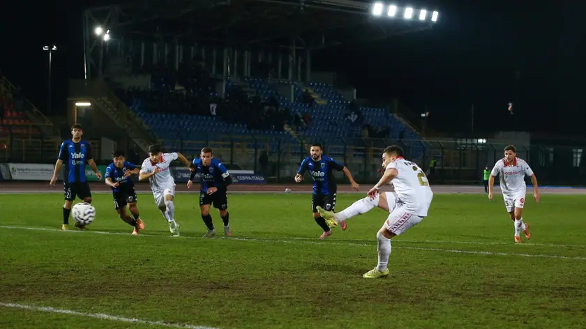 Renate - Triestina, il rigore di Faggioli parato