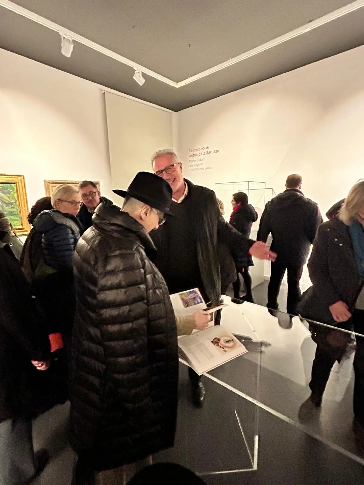 Il pubblico accorso alla presentazione delle opere della collezione a Gradisca