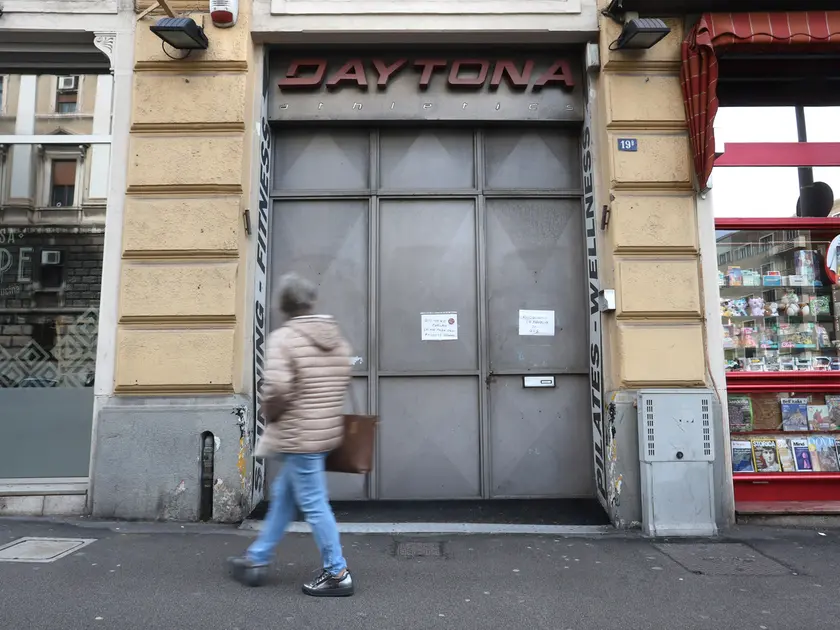 La palestra Daytona di via Coroneo, chiusa da due settimane (foto Andrea Lasorte)