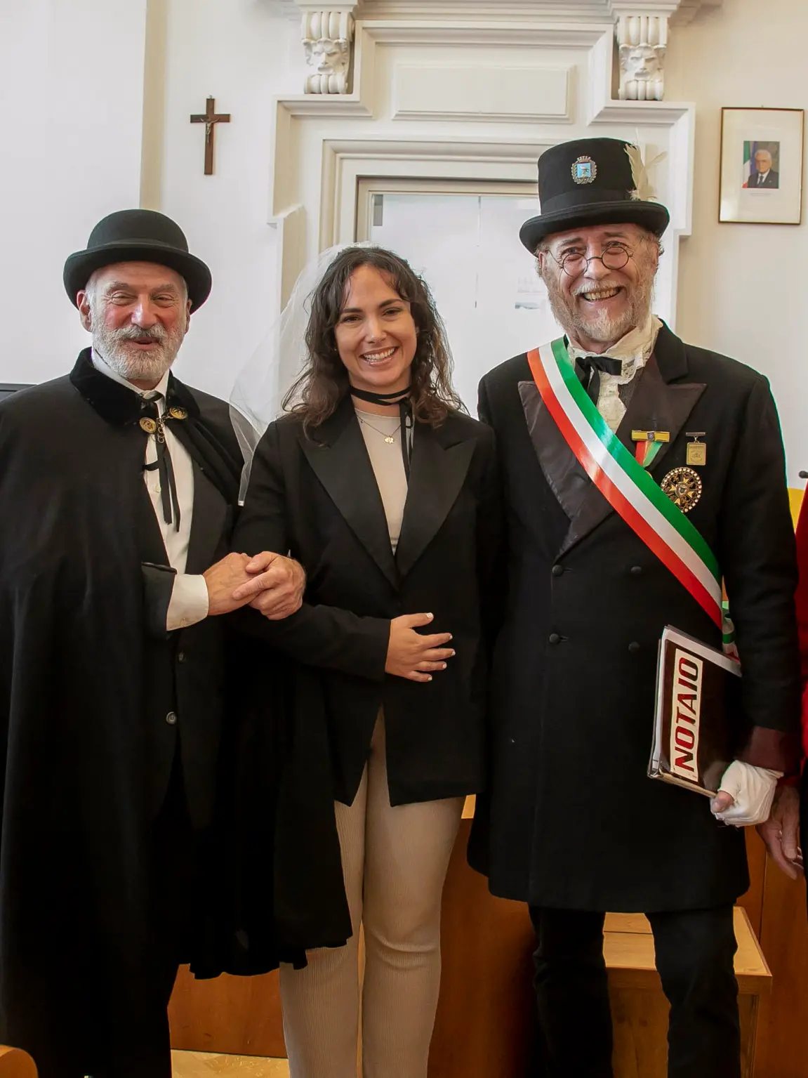 L’assessore Luca Zorzenon, Anzoleto alias Franco Ongaro, la sposa Giovanna Colautti, Gratariol-Carlo Blasini e Giorgio Iuretta. Foto e video Katia Bonaventura