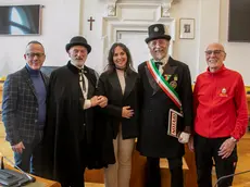 L’assessore Luca Zorzenon, Anzoleto alias Franco Ongaro, la sposa Giovanna Colautti, Gratariol-Carlo Blasini e Giorgio Iuretta. Foto e video Katia Bonaventura