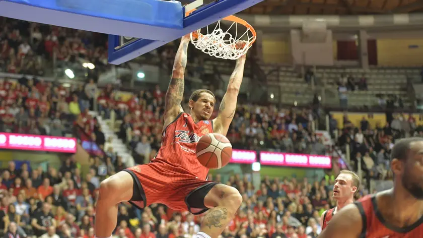 La schiacciata di Juan Toscano-Anderson (foto Francesco Bruni)