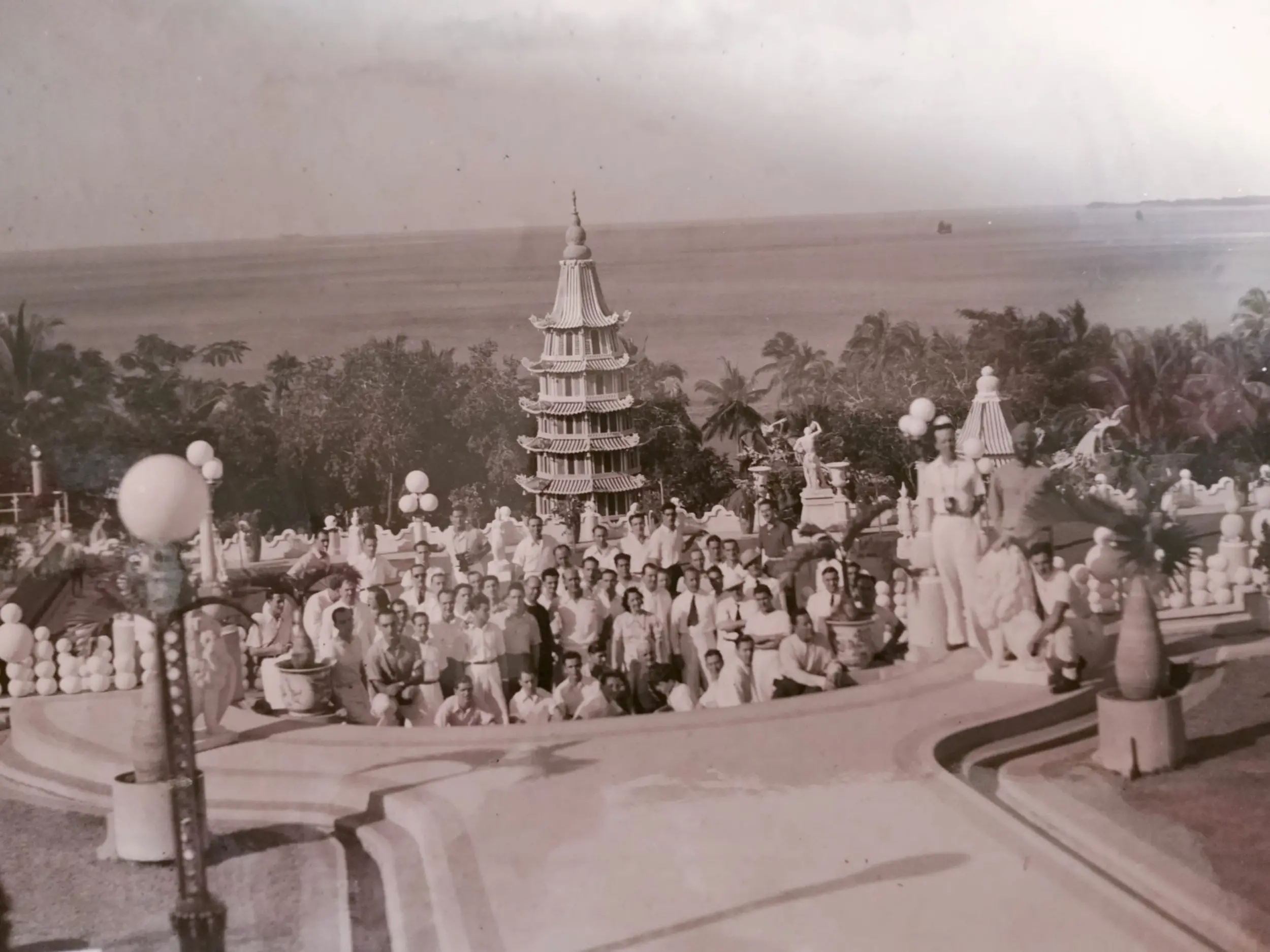 Conte verde, gita a Singapore nel 1936