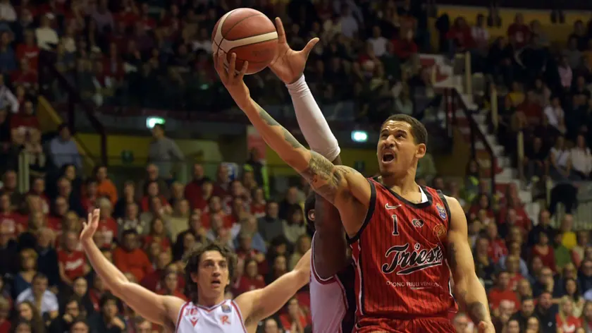 La grinta dell’ala biancorossa Juan Toscano-Anderson Foto Bruni