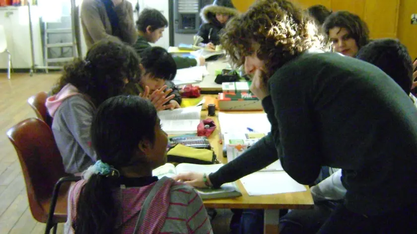 Studenti al doposcuola.