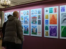 I pannelli con i disegni delle torri Foto Massimo Silvano