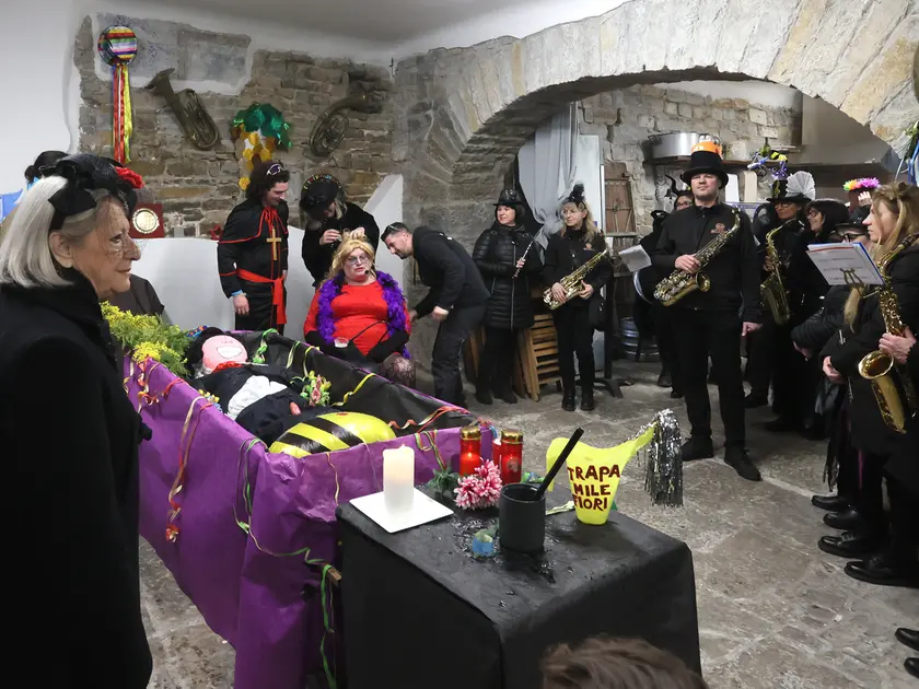 Il funerale del Carnevale a Muggia (Lasorte)