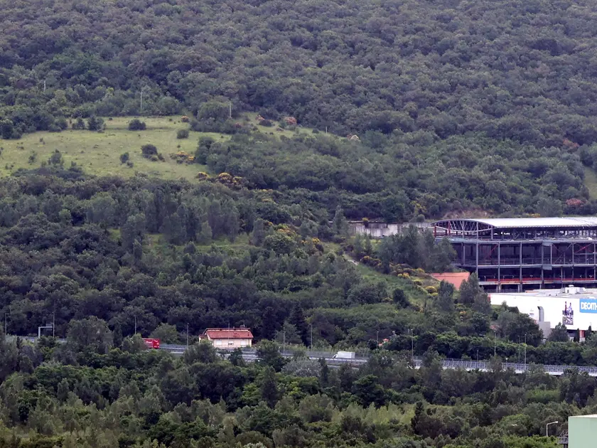 Il terreno su cui dovrebbe sorgere il Centro sportivo