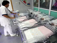 Un reparto materno-infantile in un'immagine d'archivio.