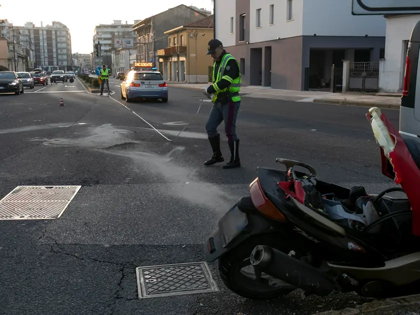 I rilievi dell'incidente in cui ha perso la vita il cantierino (Bonaventura)