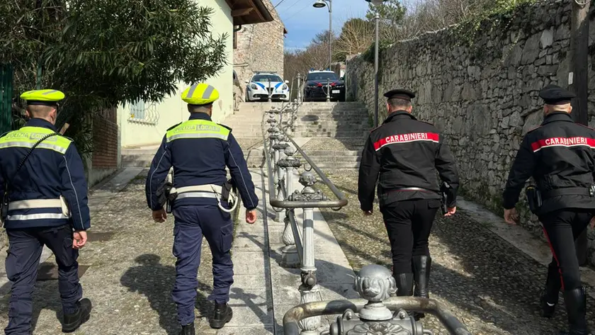 I controlli congiunti di carabinieri e polizia locale a Monfalcone