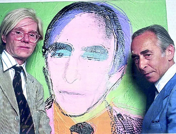 Leo Castelli, il gallerista che lanciò la Pop Art, insieme ad Andy Warhol