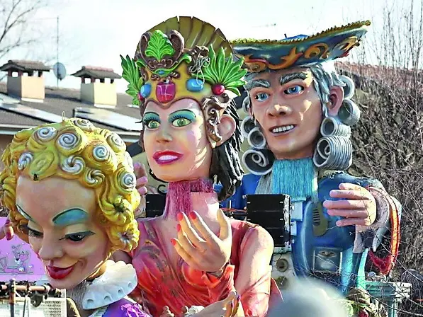 Il carro dedicato a Venezia che Treppo Grande ha portato alla sfilata di Gorizia