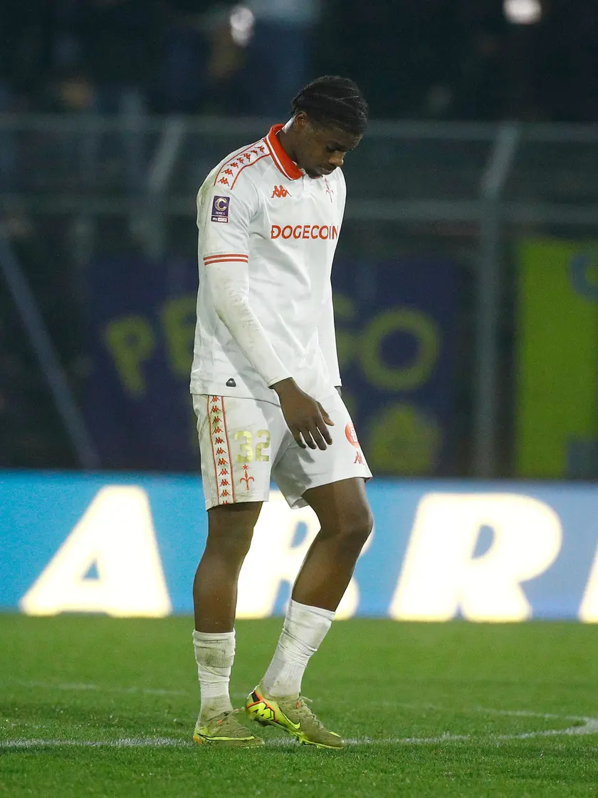 Uno sconsolato Daniel Okolo (foto Mariani / Lasorte)