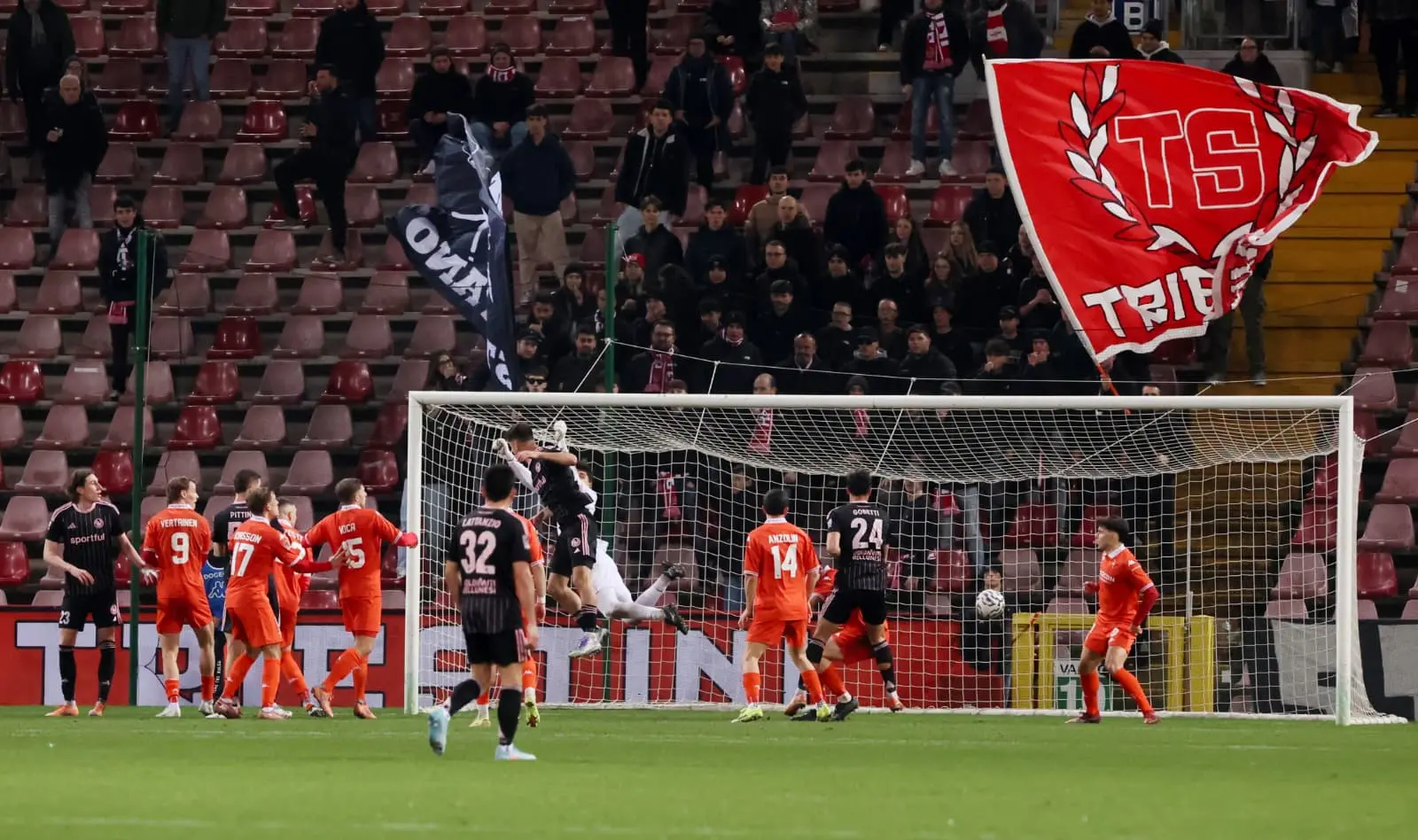 Triestina - Dolomiti Bellunesi al Rocco. Foto Lasorte