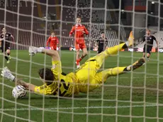 Il calcio di rigore fallito da Eetu Vertainen Foto Lasorte