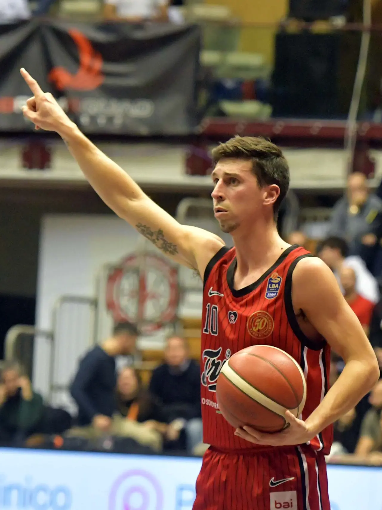 Il 33enne playmaker triestino Michele Ruzzier (foto Bruni)