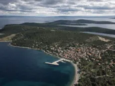 Una veduta dall’alto dell’isola di Unie