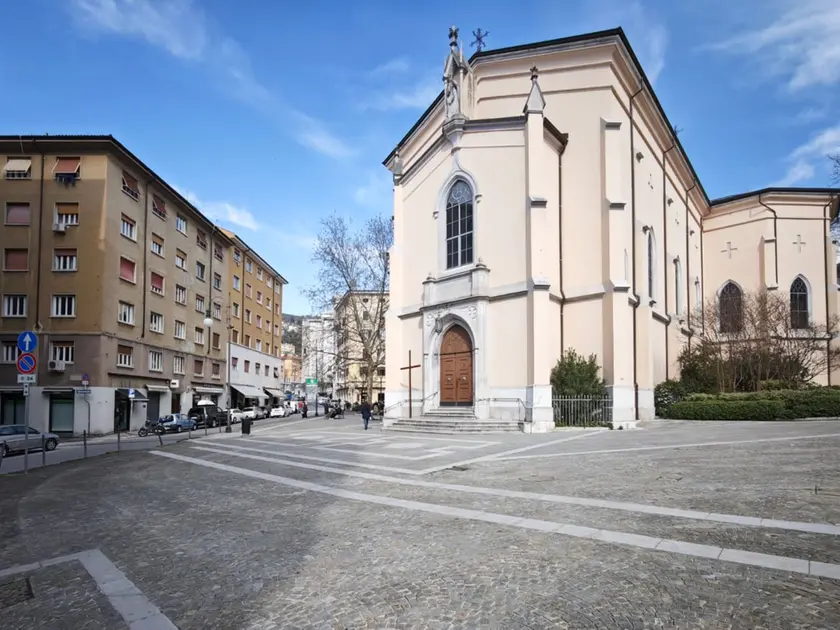 Piazza Tra i Rivi a Roiano (Lasorte)