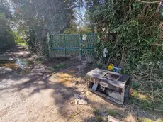 L’ingresso dell’area dell’autorimessa a San Canzian (Foto di Katia Bonaventura)