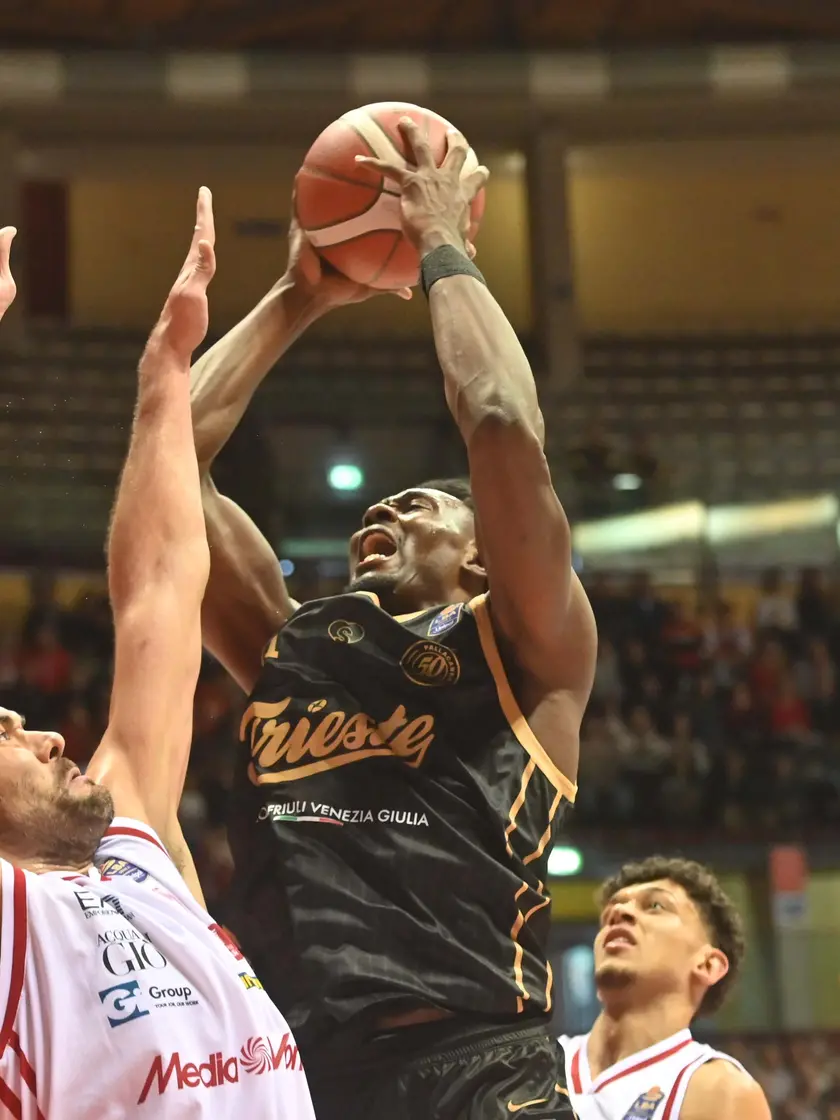 Sabato sera al PalaRubini servirà la fisicità di Mady Sissoko bruni