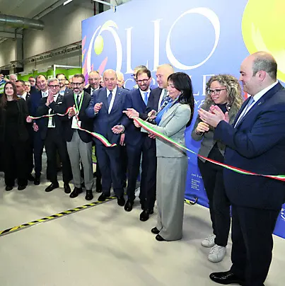 L’attrice Giusy Buscemi (ex miss Italia) nello stand della Sicilia con i prodotti della sua azienda siciliana Foto Andrea Lasorte