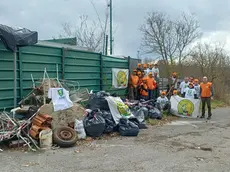 “I paladini del territorio” e i sacchi con i rifiuti raccolti