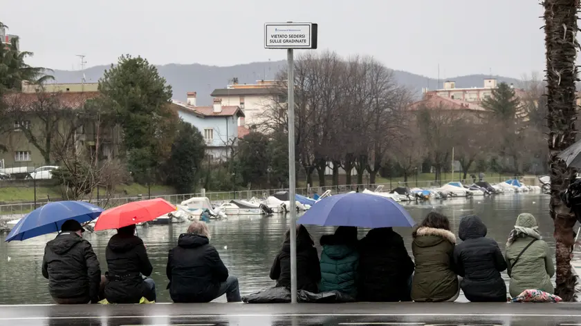 La protesta domenicale promossa dall’Ami dopo che il cartello era stato installato (Bonaventura)