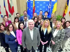 Lo staff: il gruppo che lavora nella sede Cei di Trieste (foto Bruni)