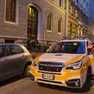 Polizia e 118 in via Foscolo, davanti alla casa del delitto (foto Silvano)