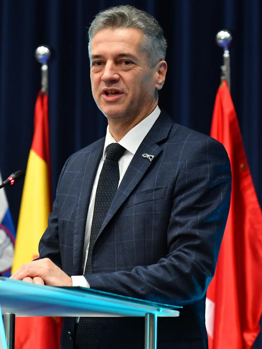 Il premier sloveno Robert Golob alle prese con gli ultimi giorni di campagna elettorale