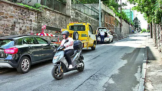 Via dei Navali a Trieste, dove si era consumato il furto in abitazione (foto Lasorte)